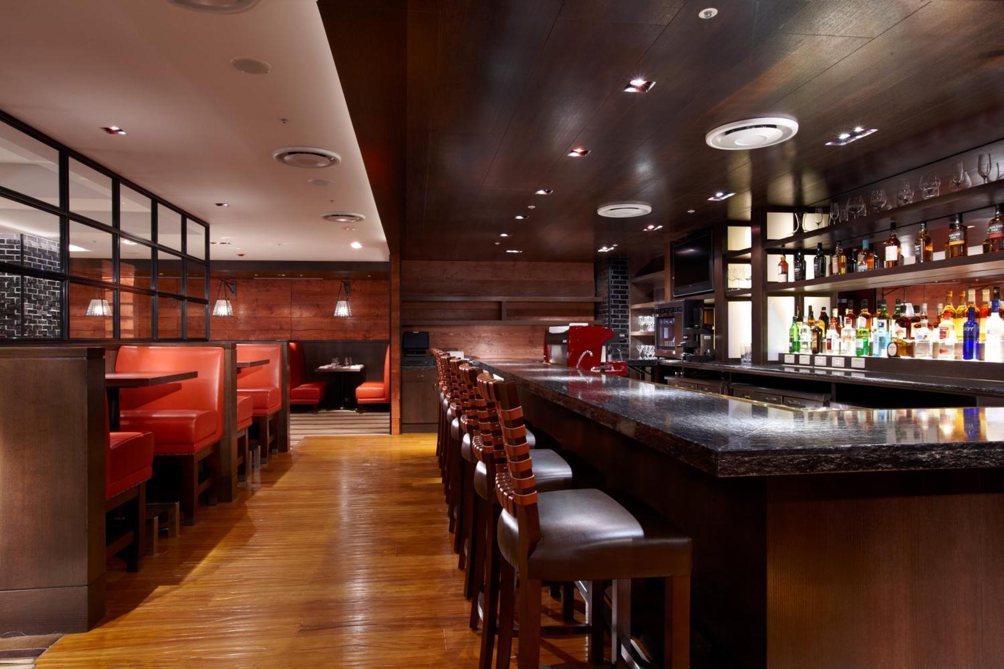 Ambassador Hotel Hsinchu Extérieur photo The bar at the restaurant